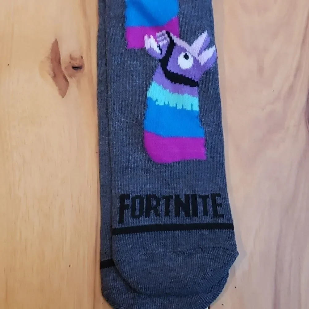 𝅺FORTNITE LOOT LLAMA SOCKS - NEW